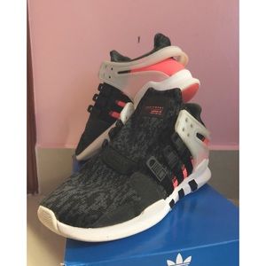 EQT